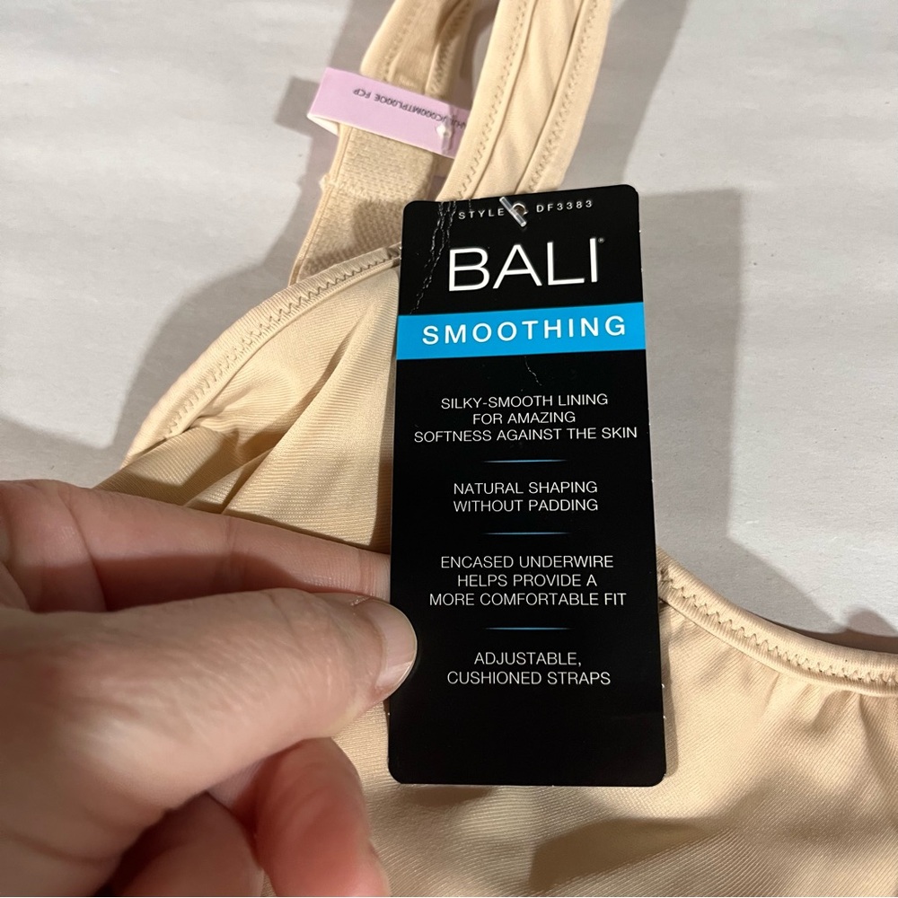 Bali NEW Smoothing Light Beige Underwire Bra 40D - Picture 3 of 9